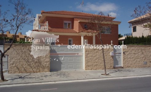 Coastal Villa - Resale - Alicante - Alicante