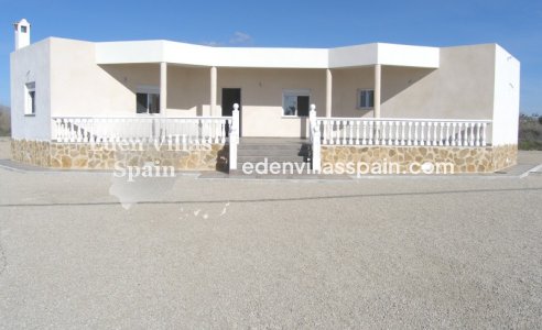 Gloednieuwe villa - Nieuwbouw - Alicante - Alicante