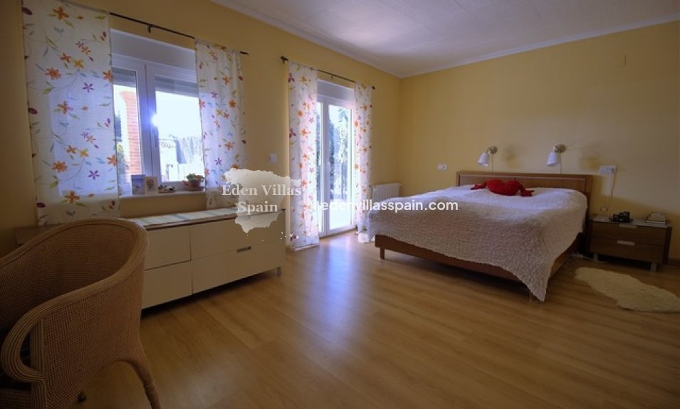 Immobilien Zweiter Hand - Landhaus - Dolores