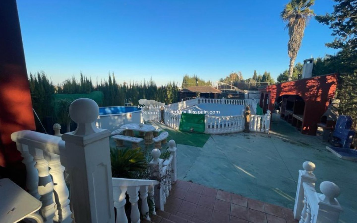 Immobilien Zweiter Hand - Landhaus - Dolores