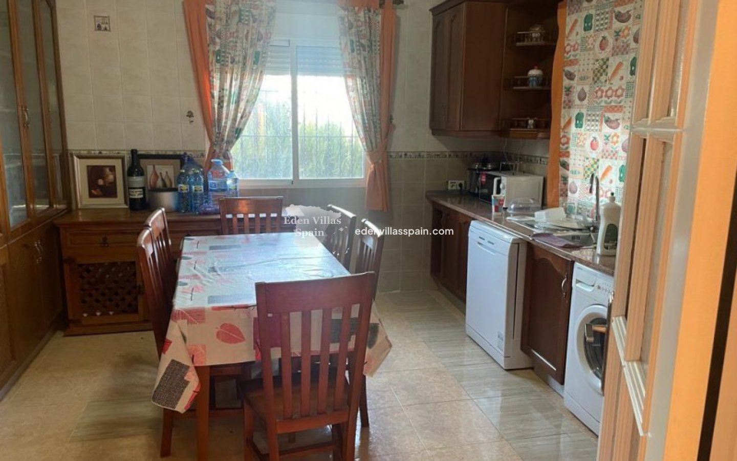 Immobilien Zweiter Hand - Landhaus - Dolores