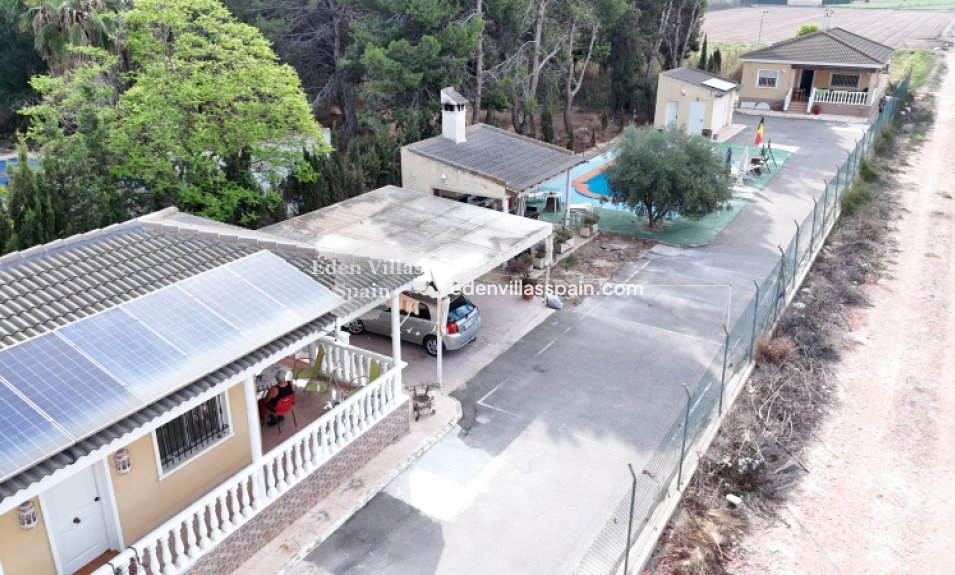 Immobilien Zweiter Hand - Landhaus - Dolores