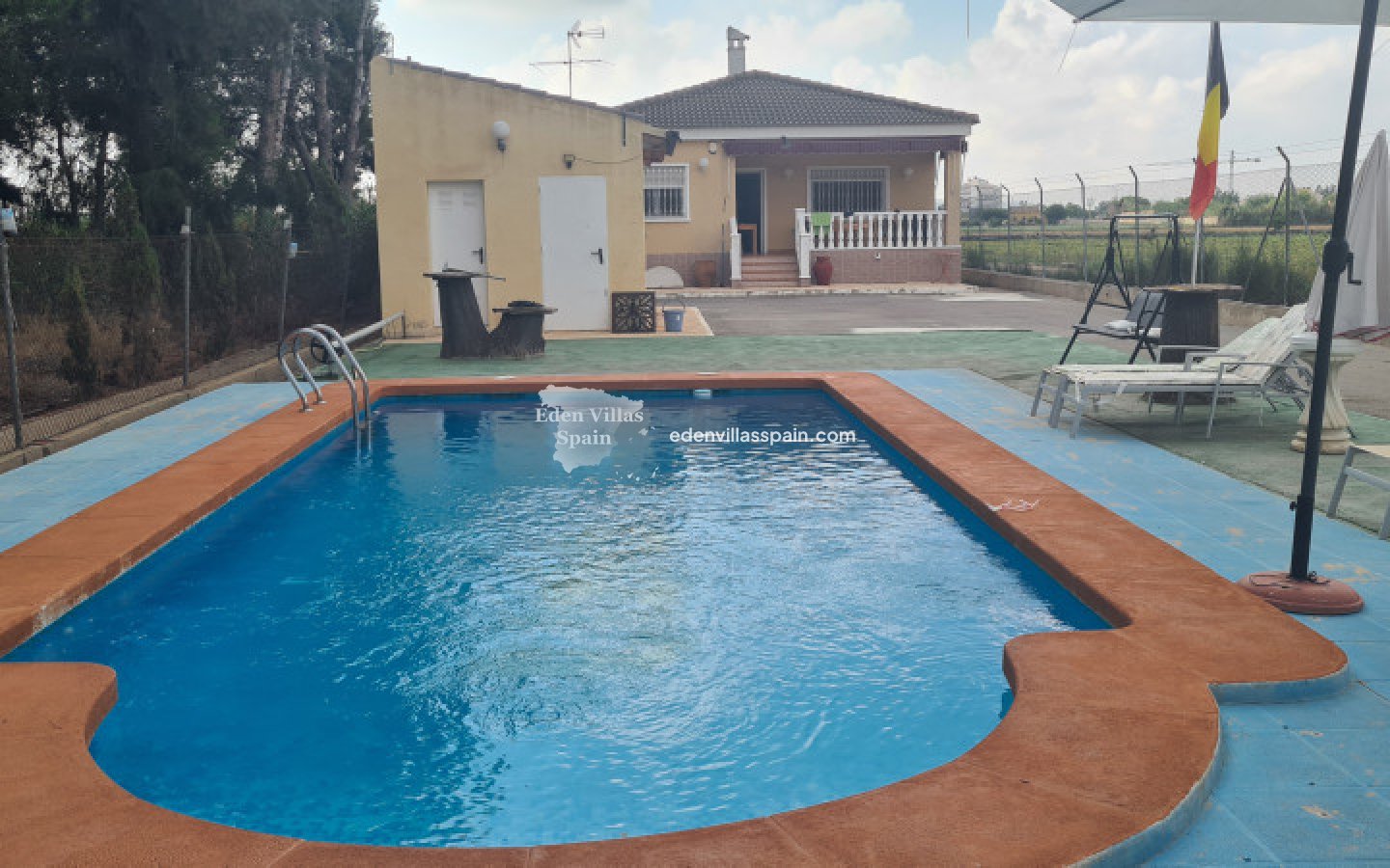 Immobilien Zweiter Hand - Landhaus - Dolores