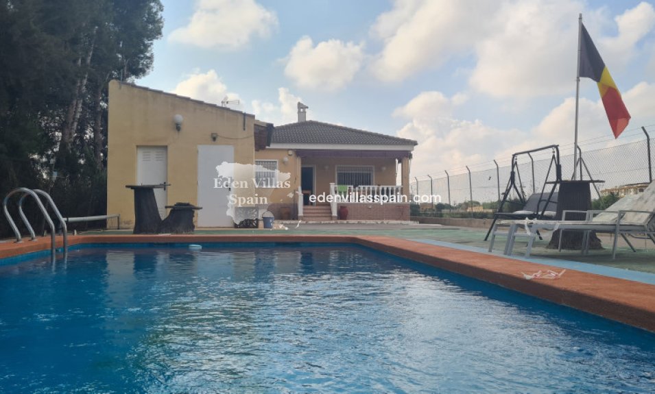 Immobilien Zweiter Hand - Landhaus - Dolores