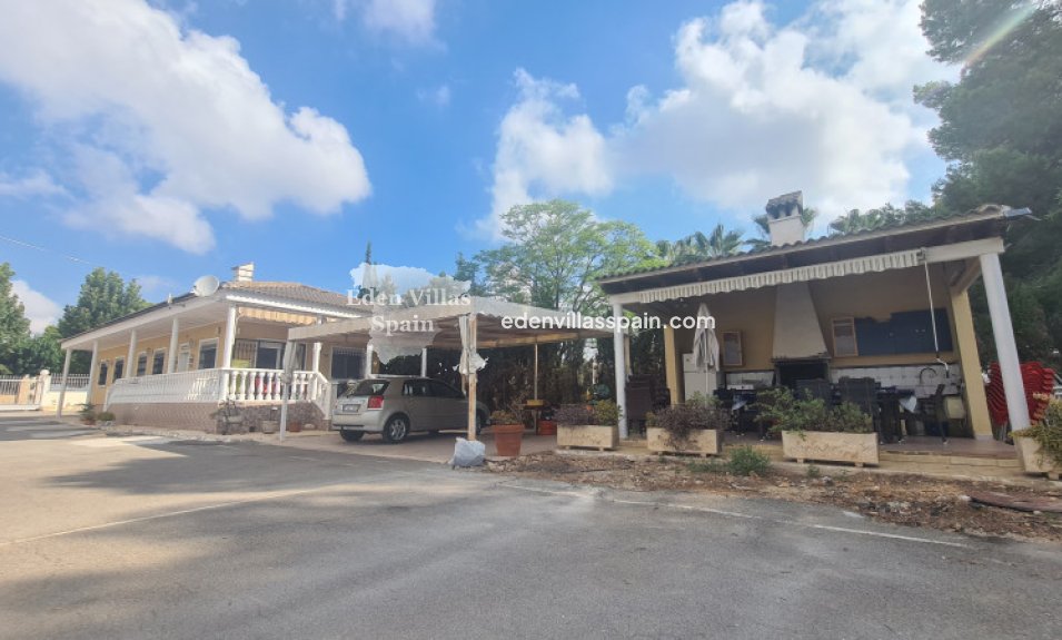 Immobilien Zweiter Hand - Landhaus - Dolores