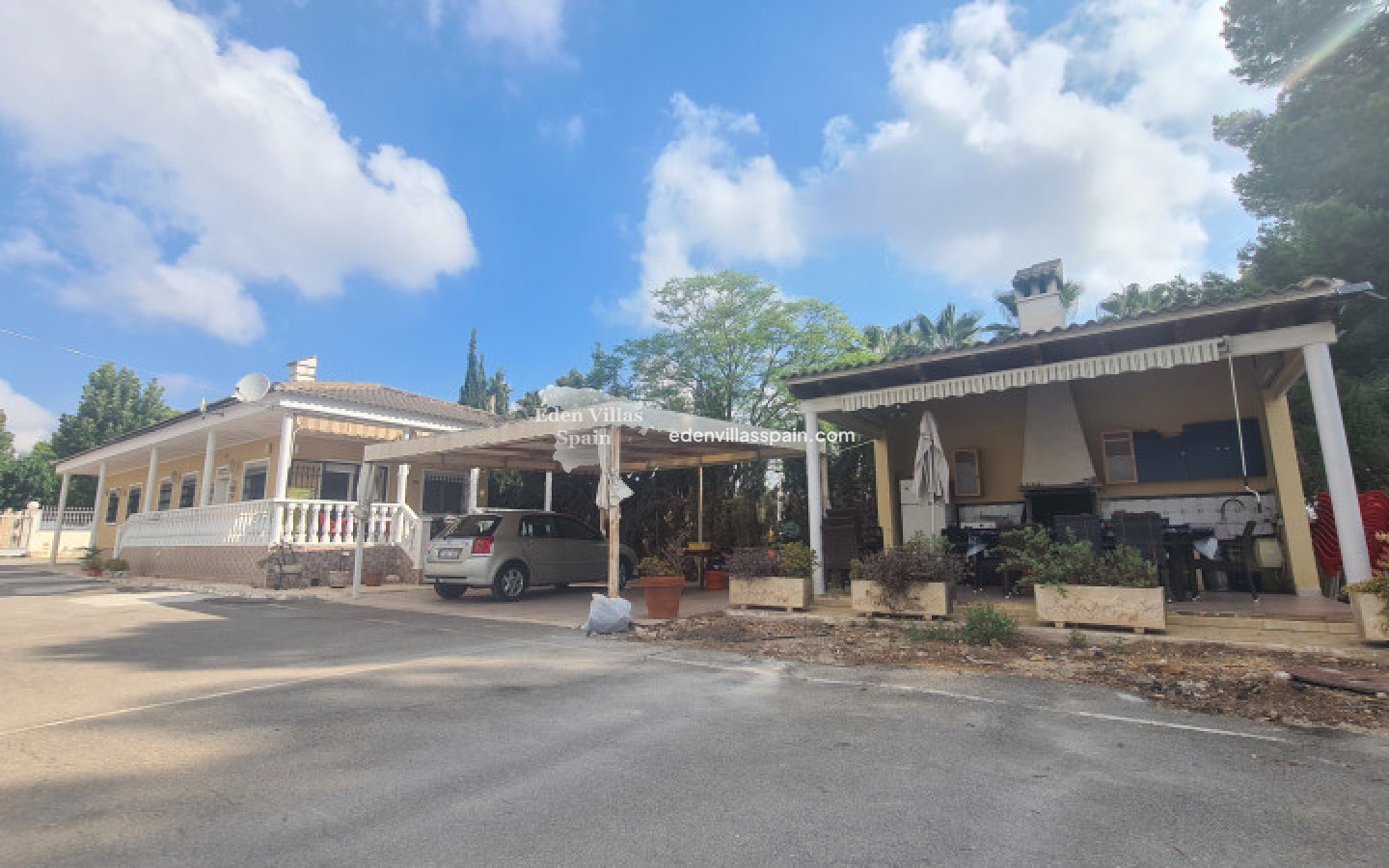 Immobilien Zweiter Hand - Landhaus - Dolores
