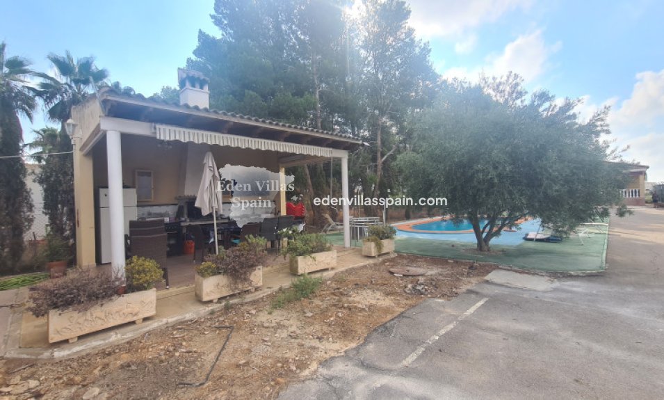 Immobilien Zweiter Hand - Landhaus - Dolores