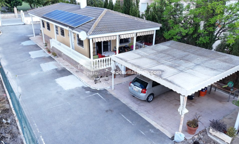 Immobilien Zweiter Hand - Landhaus - Dolores