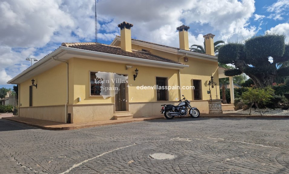 Immobilien Zweiter Hand - Landhaus - Elche