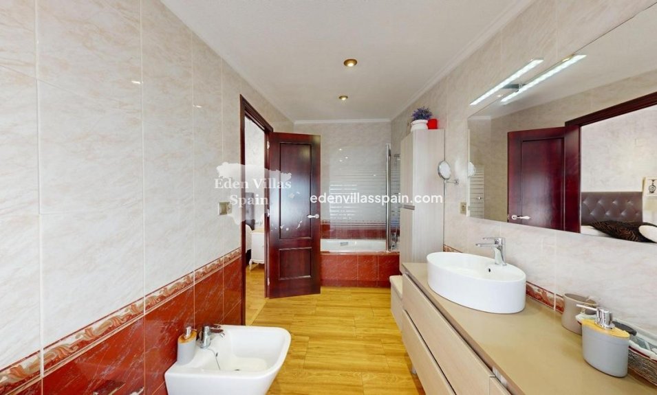 Immobilien Zweiter Hand - Landhaus - Elche