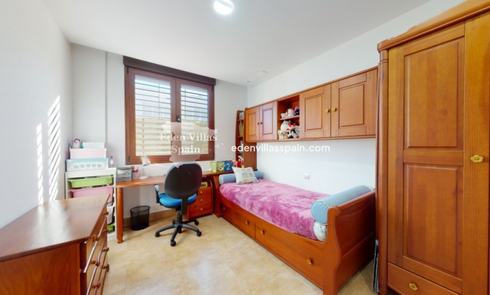 Immobilien Zweiter Hand - Landhaus - Santa Pola