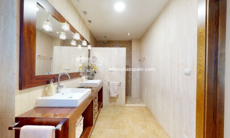 Immobilien Zweiter Hand - Landhaus - Santa Pola