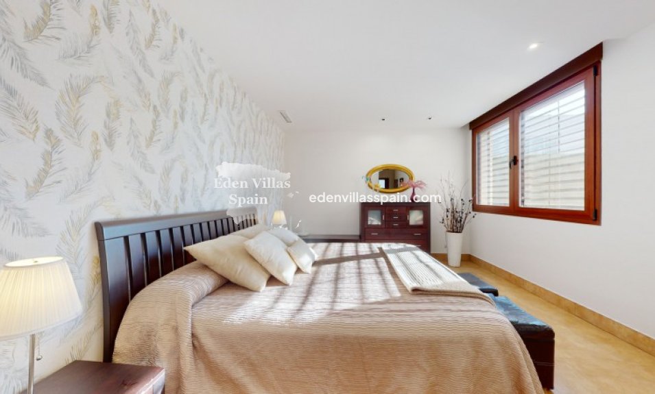 Immobilien Zweiter Hand - Landhaus - Santa Pola