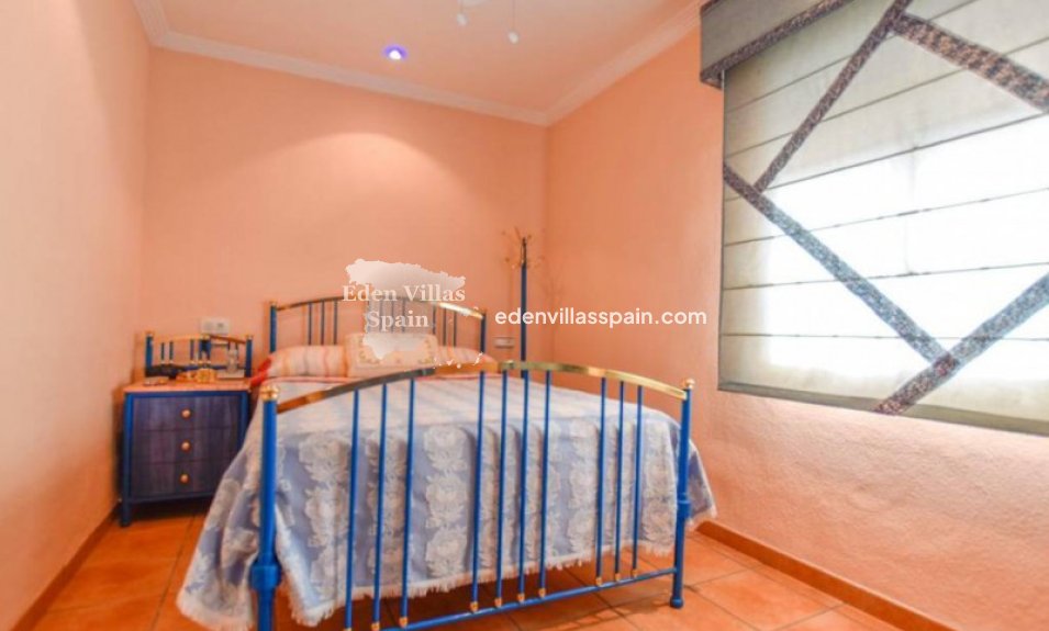 Immobilien Zweiter Hand - Landhaus - Santa Pola