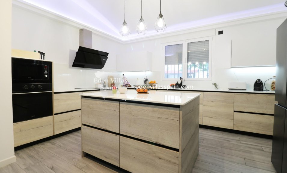 Immobilien Zweiter Hand - Landhaus - Santa Pola