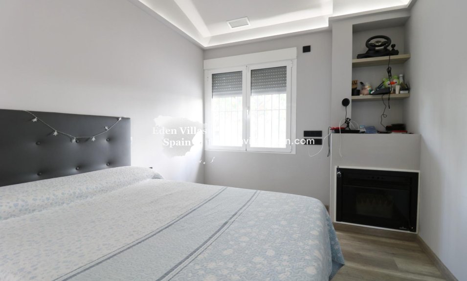 Immobilien Zweiter Hand - Landhaus - Santa Pola