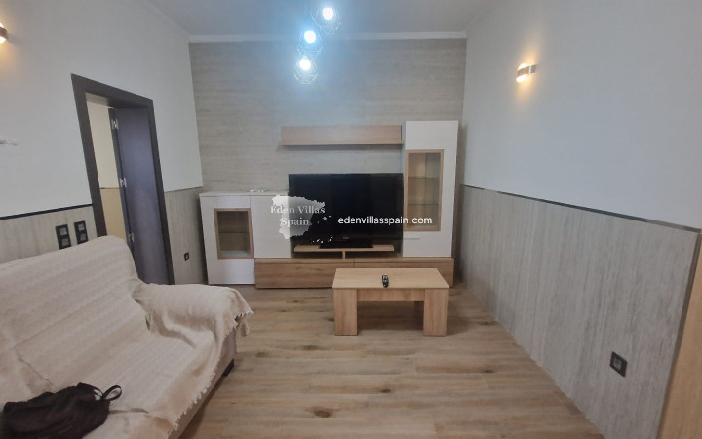 Immobilien Zweiter Hand - Stadthaus - Dolores