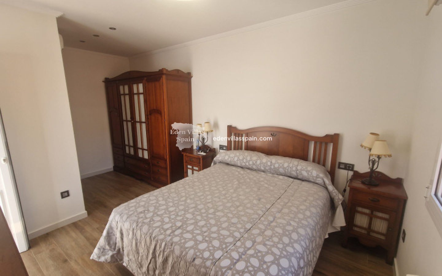 Immobilien Zweiter Hand - Stadthaus - Dolores