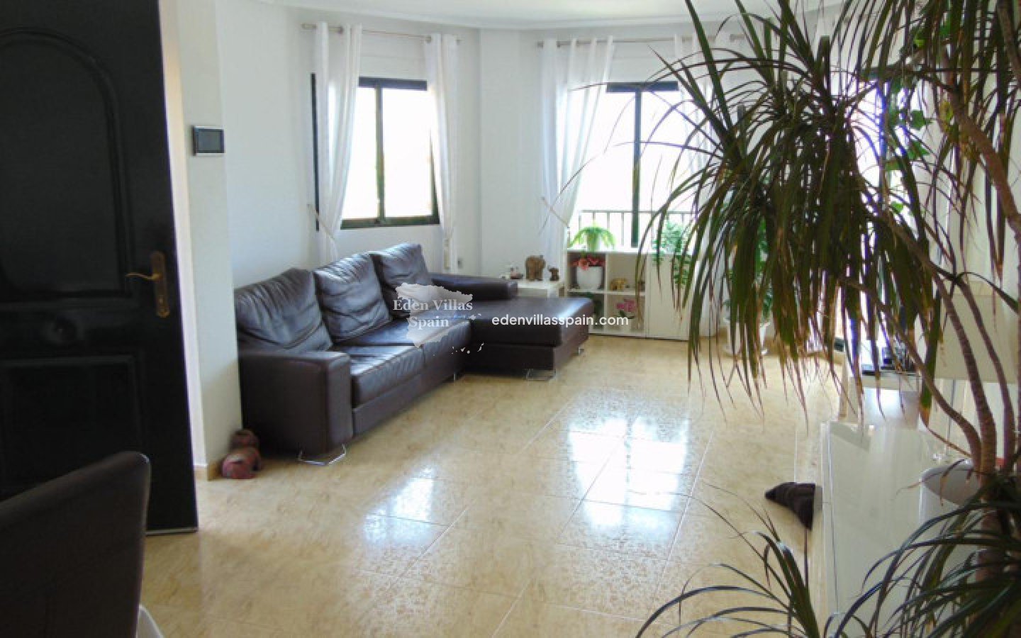 Immobilien Zweiter Hand - Urbanisierung freistehende Villa - Benferri