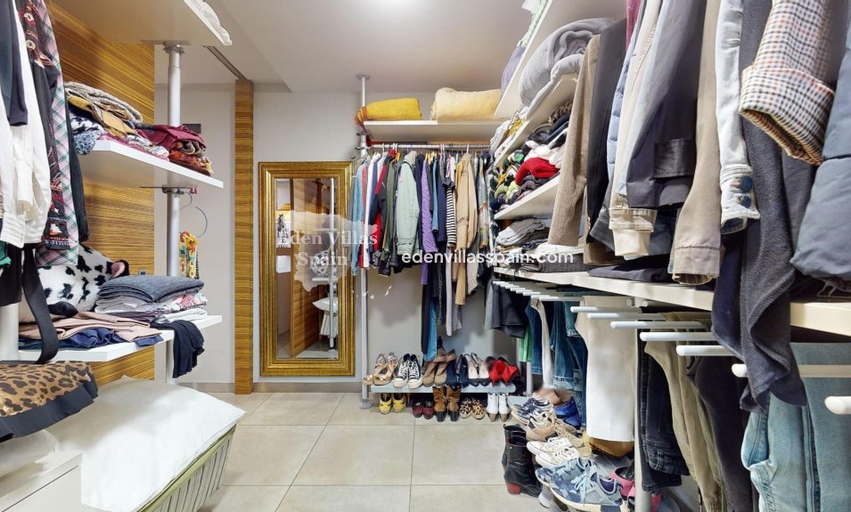 Immobilien Zweiter Hand - Urbanisierung freistehende Villa - Elche