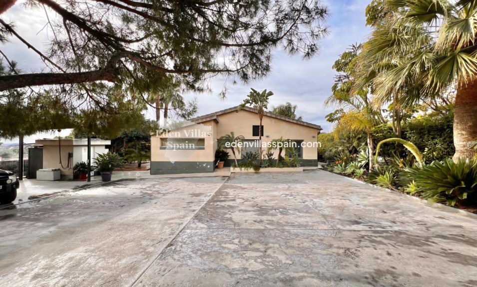 Immobilien Zweiter Hand - Urbanisierung freistehende Villa - Elche