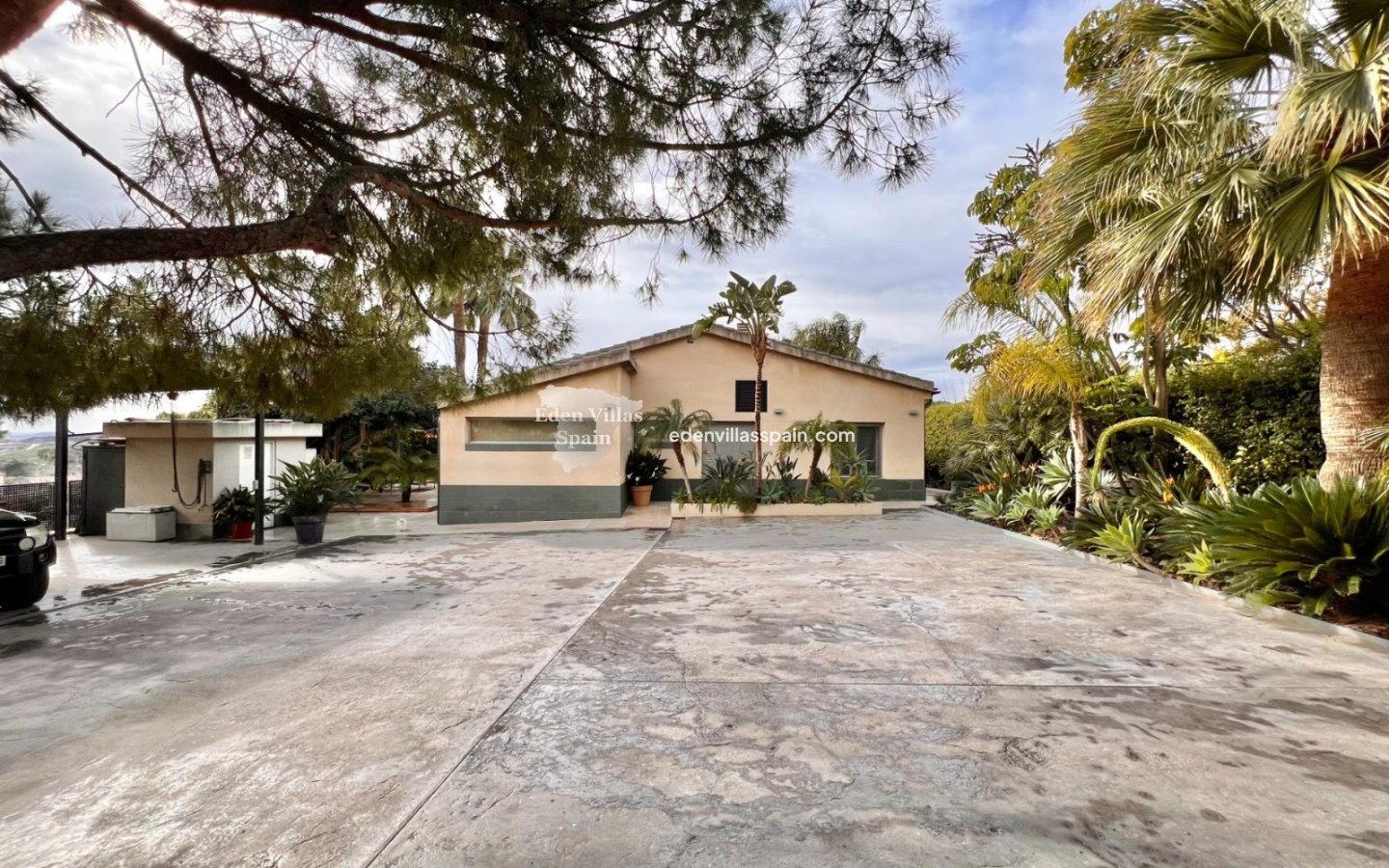 Immobilien Zweiter Hand - Urbanisierung freistehende Villa - Elche