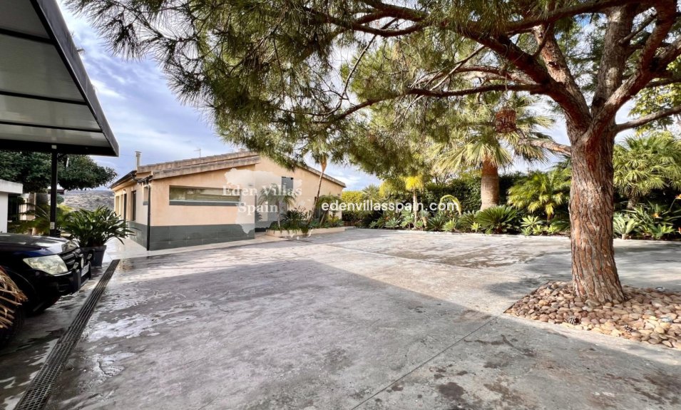 Immobilien Zweiter Hand - Urbanisierung freistehende Villa - Elche