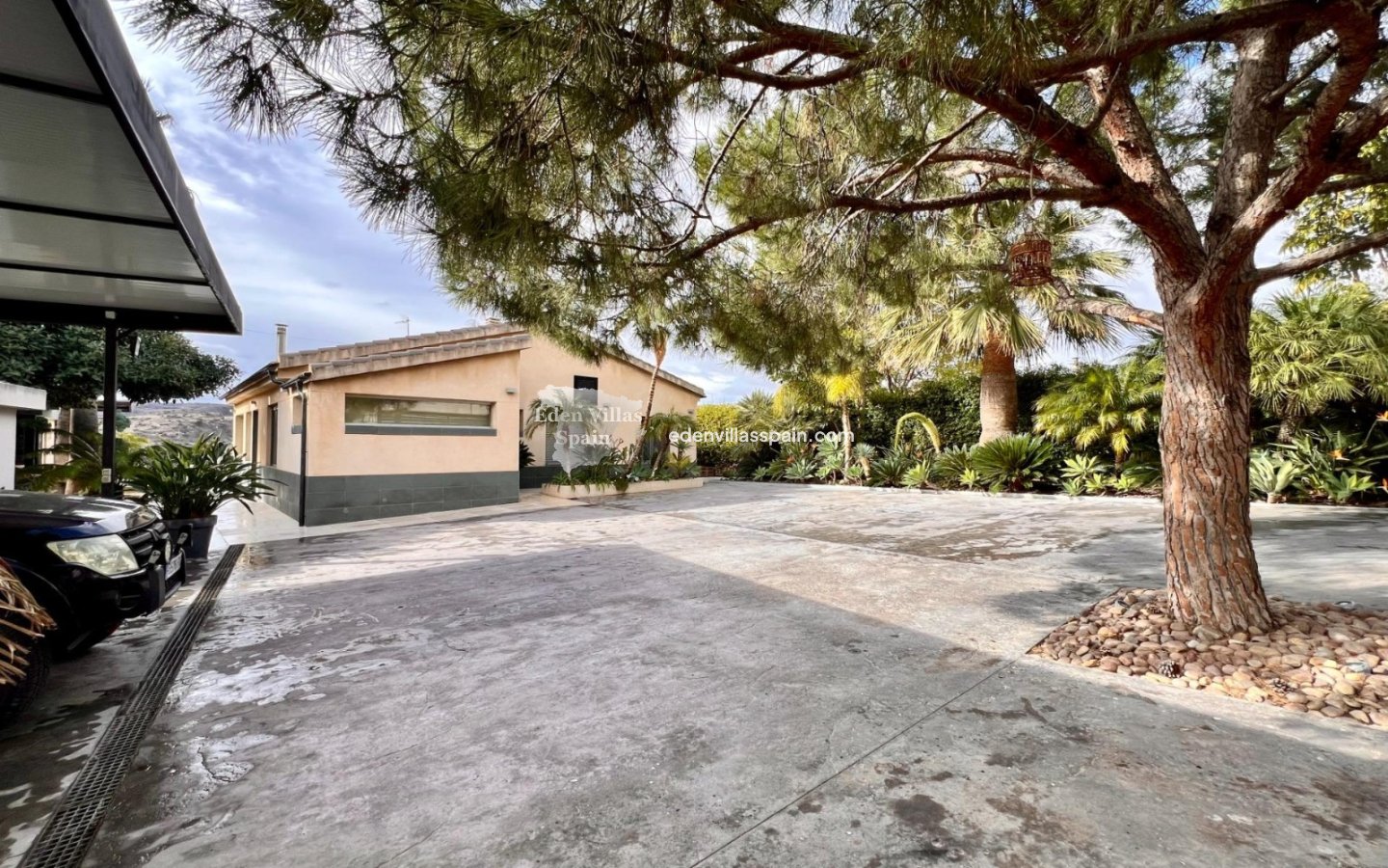 Immobilien Zweiter Hand - Urbanisierung freistehende Villa - Elche