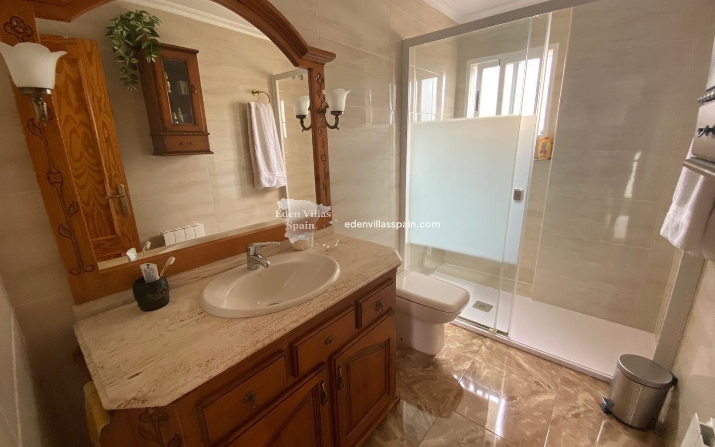 Immobilien Zweiter Hand - Urbanisierung freistehende Villa - Elche