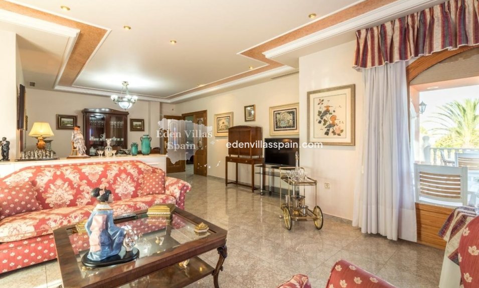 Immobilien Zweiter Hand - Urbanisierung freistehende Villa - Santa Pola