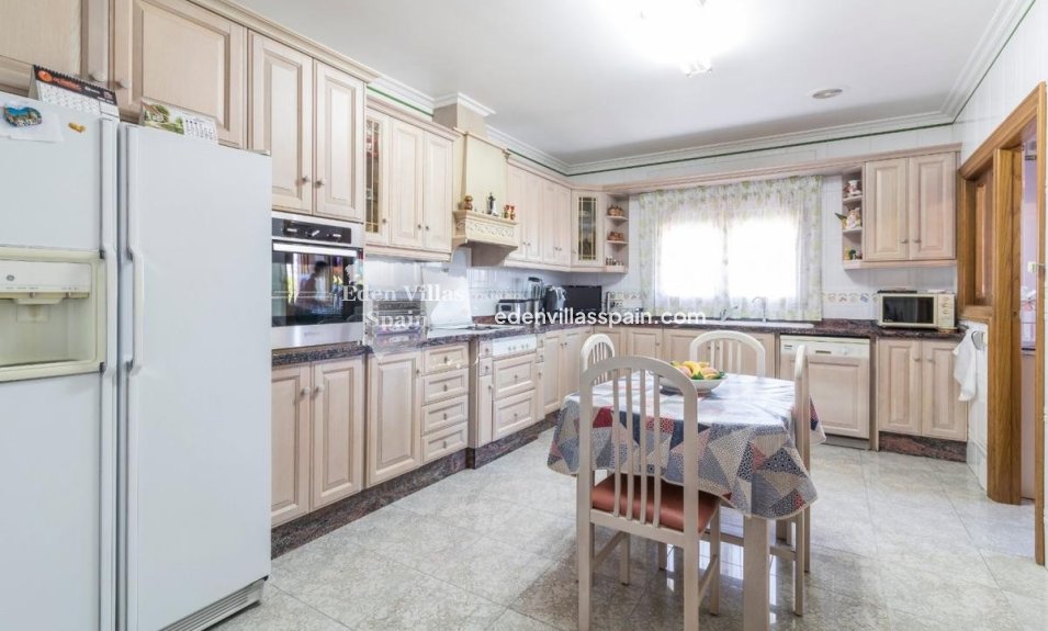 Immobilien Zweiter Hand - Urbanisierung freistehende Villa - Santa Pola