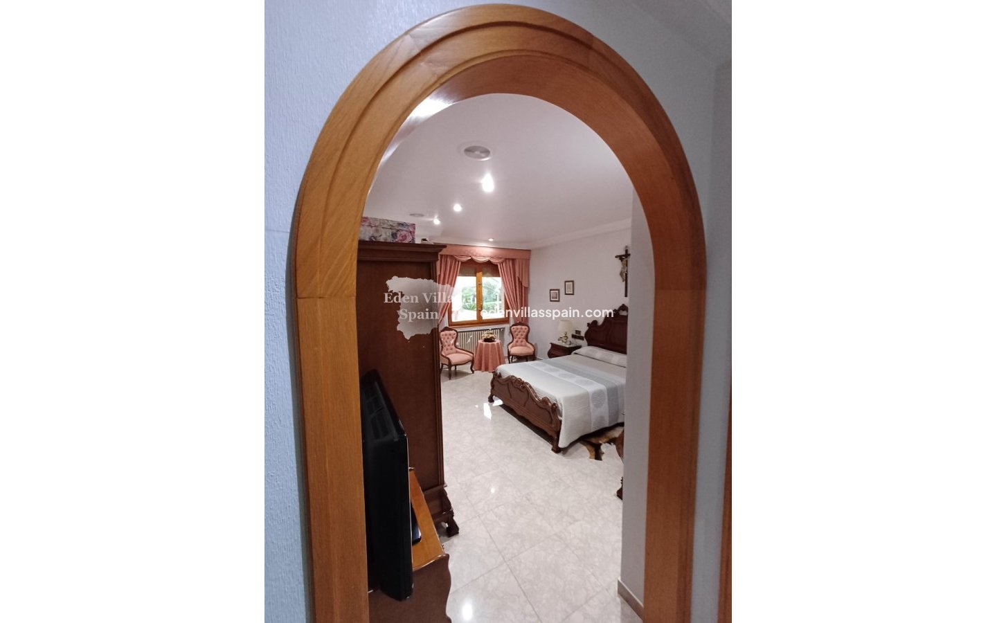 Immobilien Zweiter Hand - Urbanisierung freistehende Villa - Santa Pola