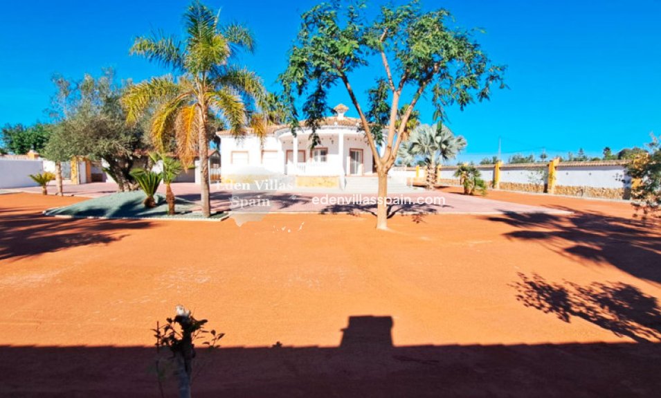 Immobilien Zweiter Hand - Villa an der Küste - Catral