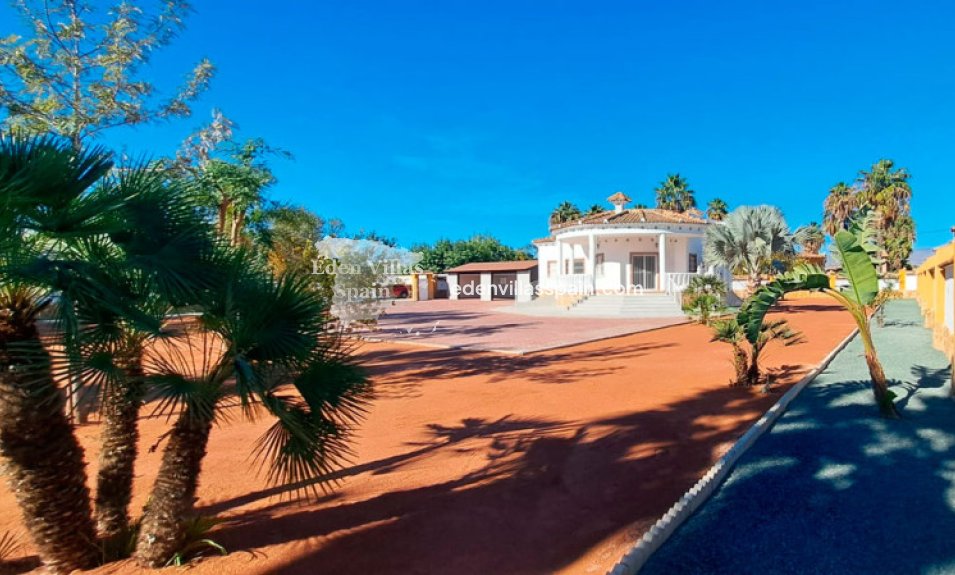 Immobilien Zweiter Hand - Villa an der Küste - Catral