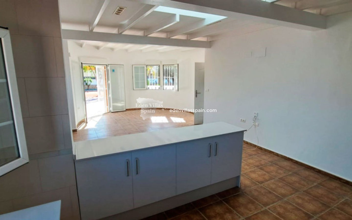 Immobilien Zweiter Hand - Villa an der Küste - Catral