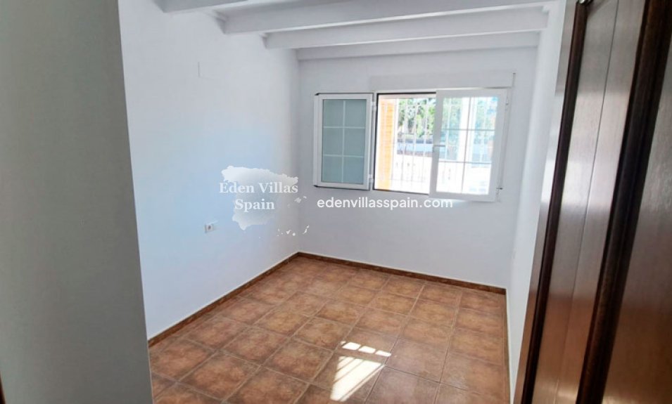 Immobilien Zweiter Hand - Villa an der Küste - Catral