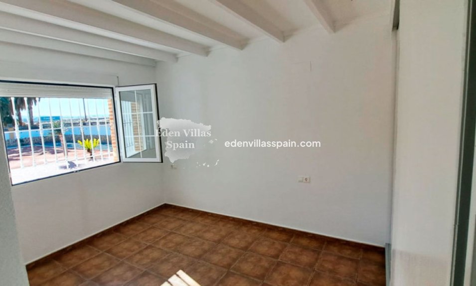 Immobilien Zweiter Hand - Villa an der Küste - Catral