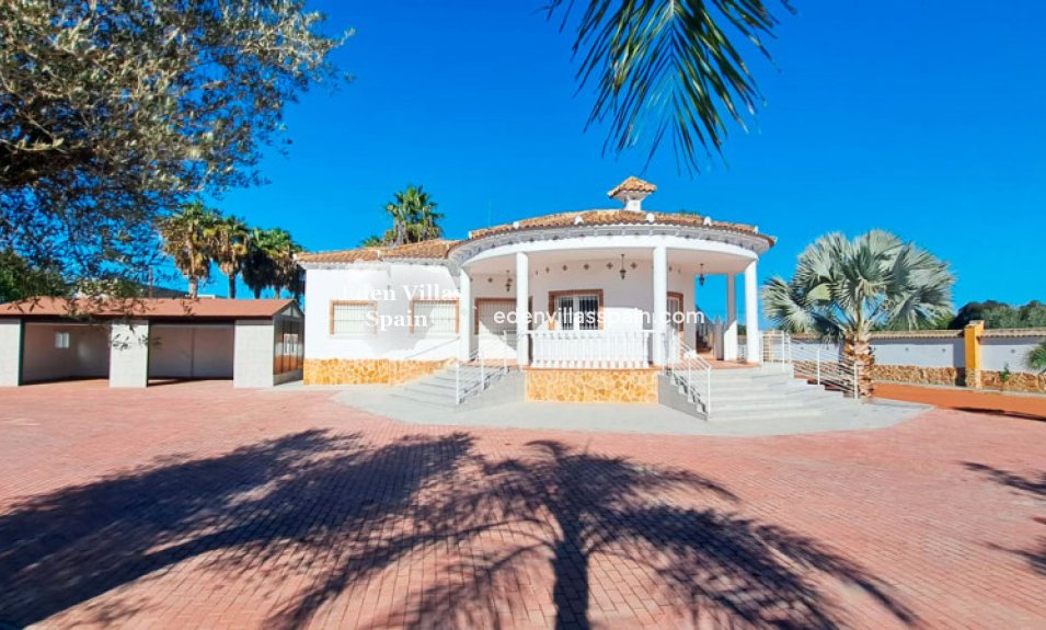 Immobilien Zweiter Hand - Villa an der Küste - Catral