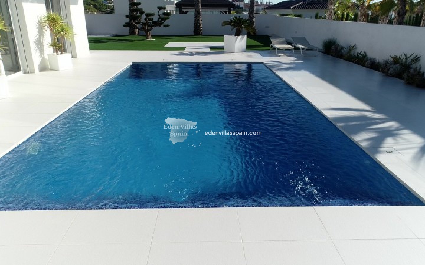 Immobilien Zweiter Hand - Villa an der Küste - La Marina