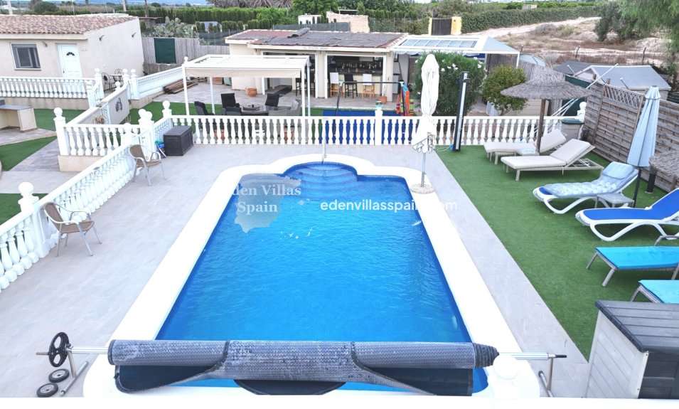 Immobilien Zweiter Hand - Villa an der Küste - La Marina