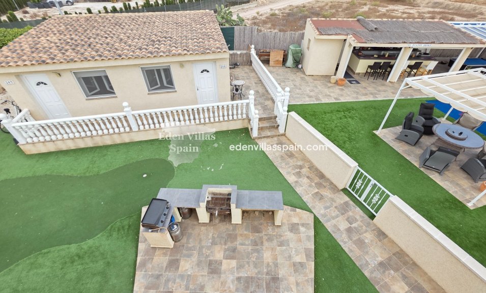 Immobilien Zweiter Hand - Villa an der Küste - La Marina