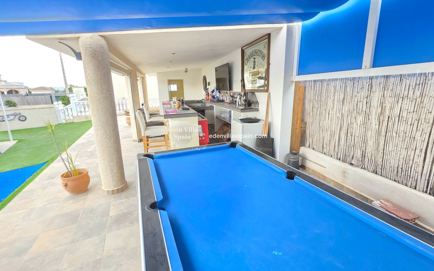 Immobilien Zweiter Hand - Villa an der Küste - La Marina