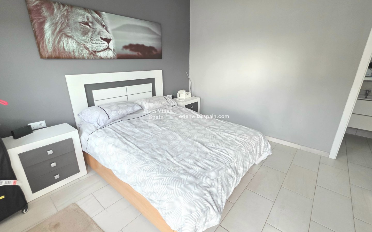 Immobilien Zweiter Hand - Villa an der Küste - La Marina