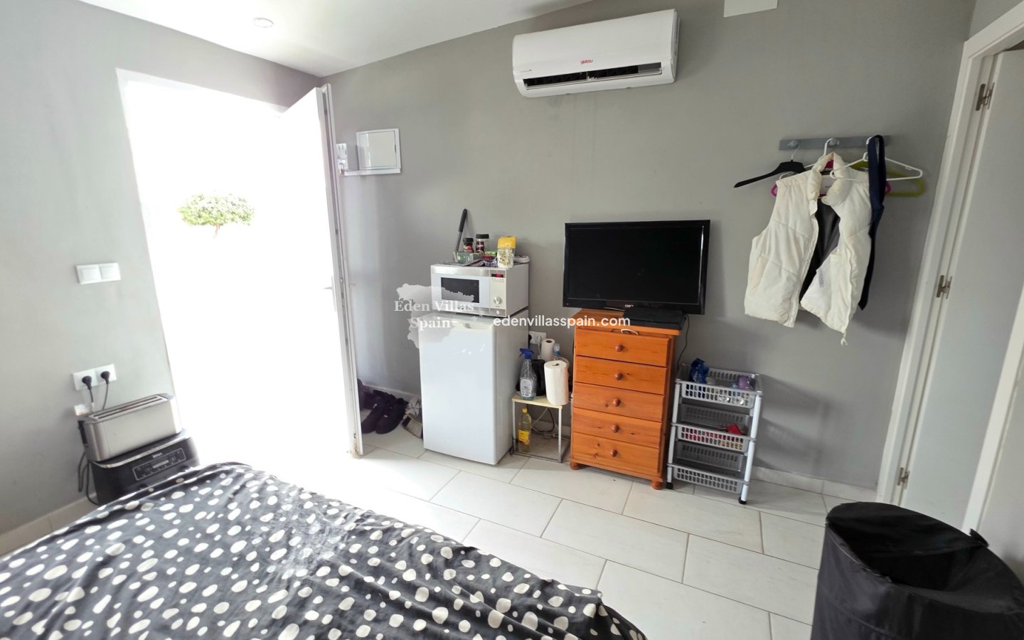 Immobilien Zweiter Hand - Villa an der Küste - La Marina