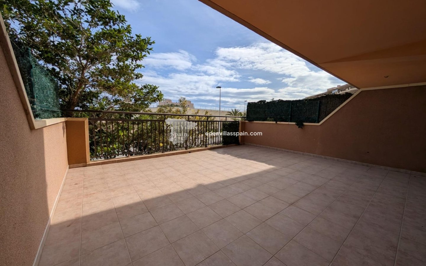 Immobilien Zweiter Hand - Wohnung an der Küste - Arenales del Sol