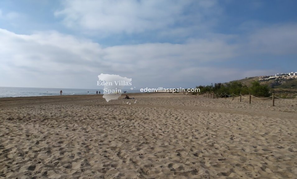 Immobilien Zweiter Hand - Wohnung an der Küste - Arenales del Sol