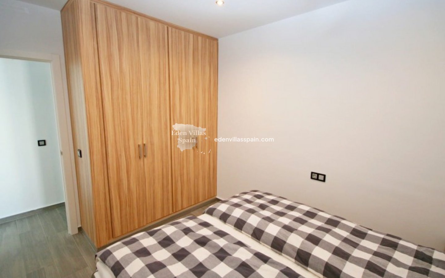 Neubau - Brandneue Villa - Daya Nueva