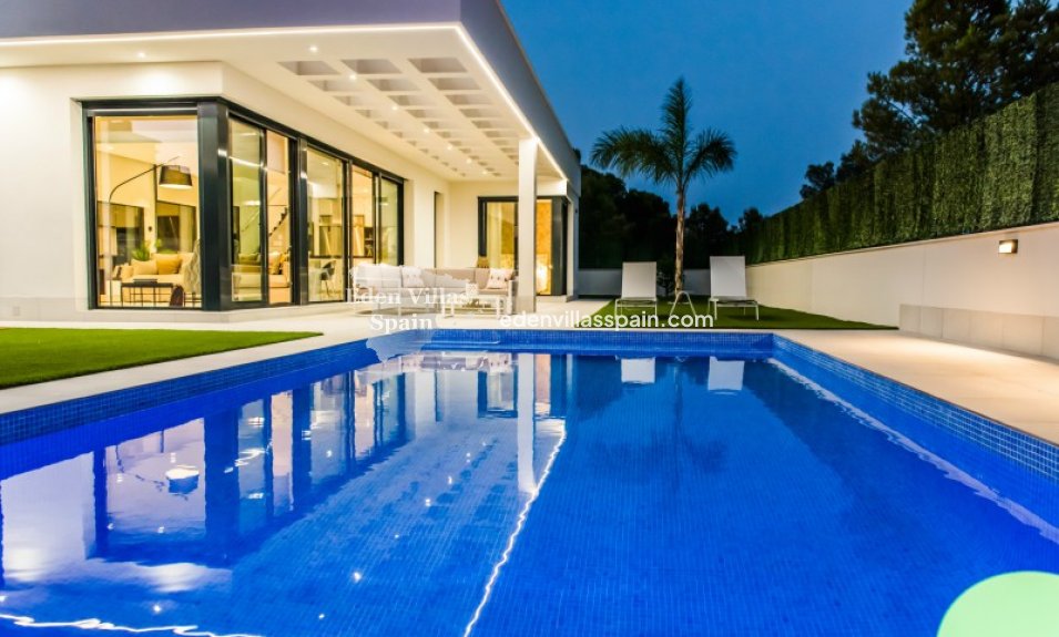 Neubau - Brandneue Villa - Finestrat