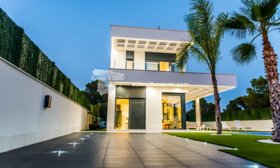 Neubau - Brandneue Villa - Finestrat