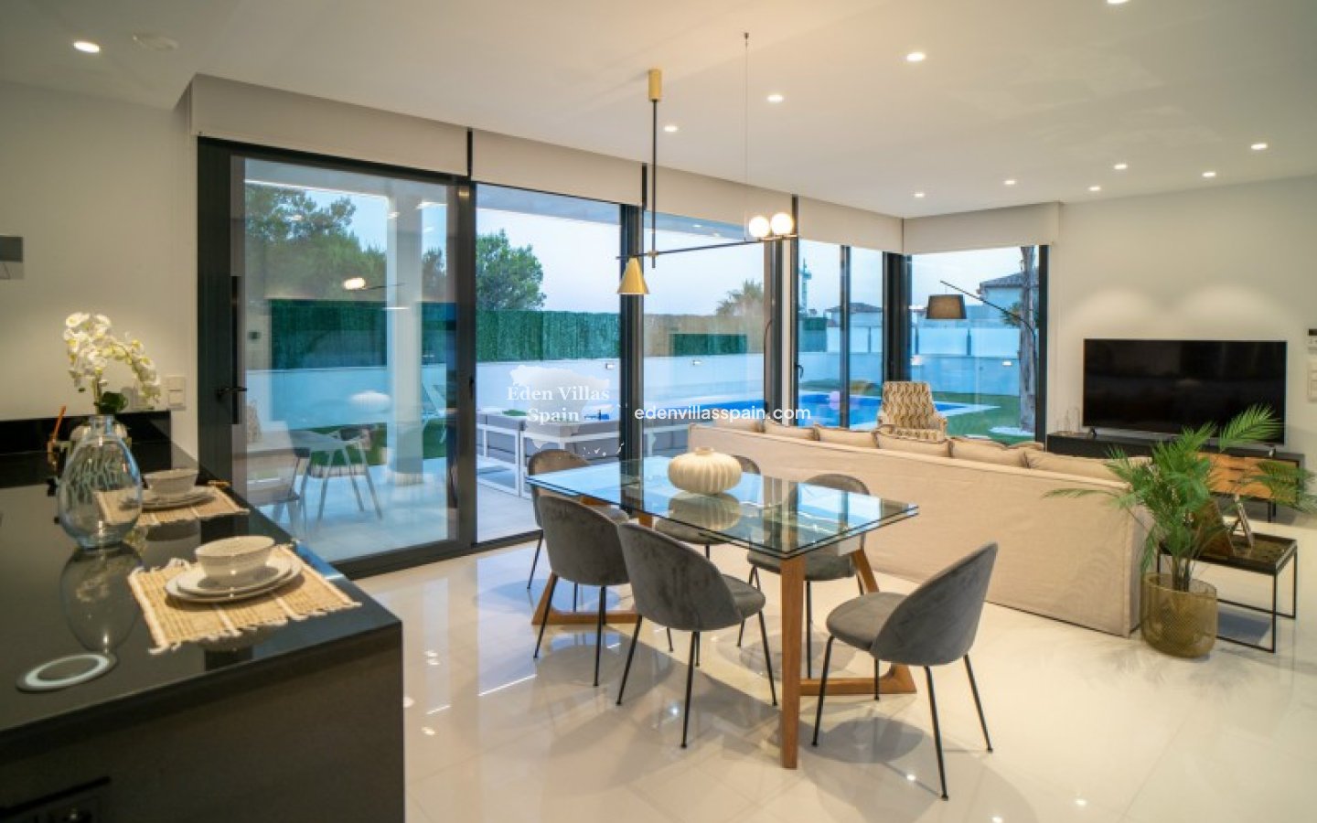 Neubau - Brandneue Villa - Finestrat